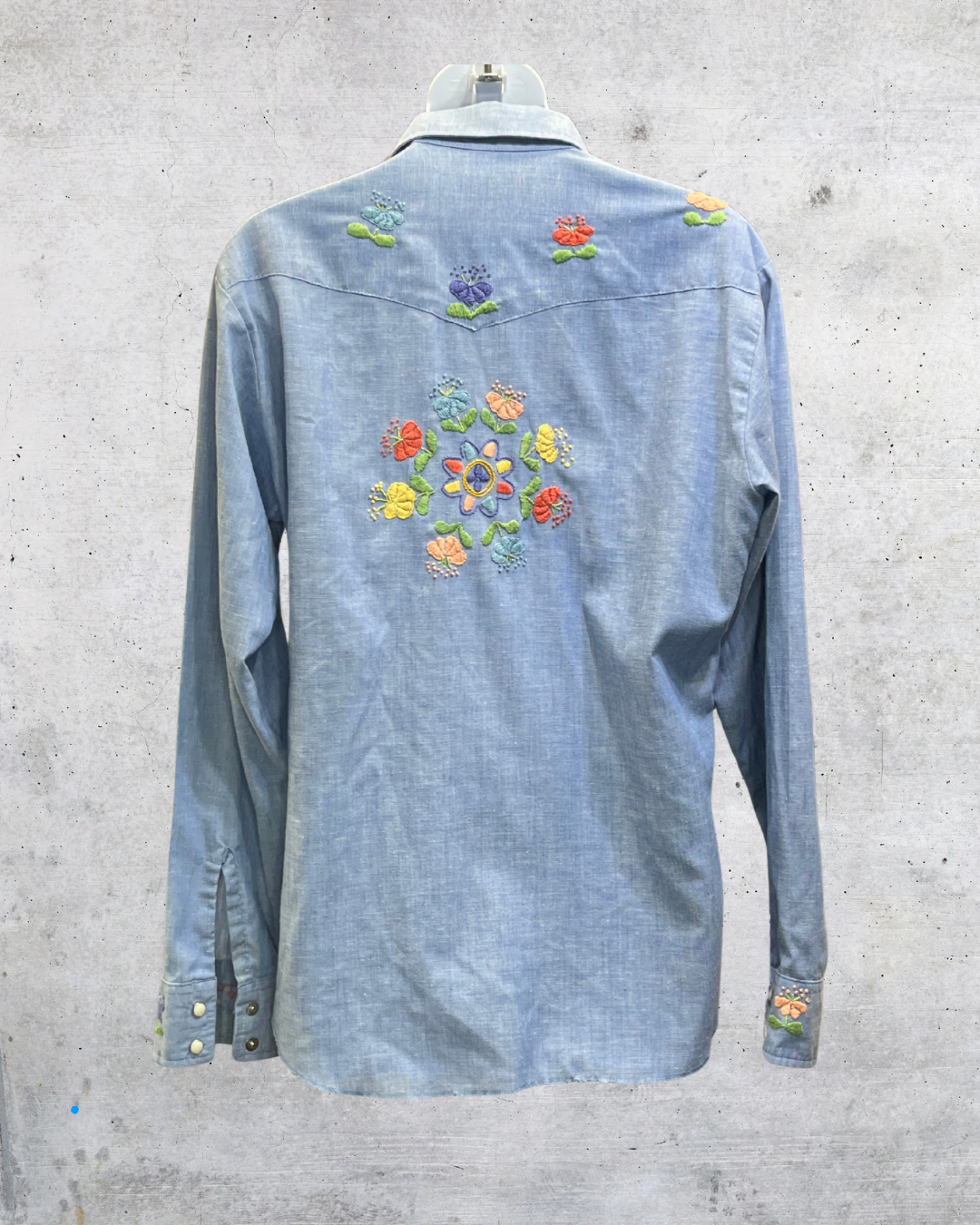 Vintage 70s Wrangler Floral Embroidered Chambray Shirt – Medium
