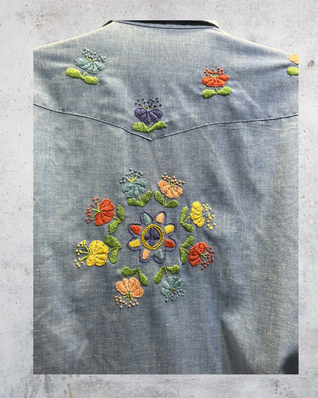 Vintage 70s Wrangler Floral Embroidered Chambray Shirt – Medium