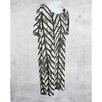 Graphic Leaf Print Dress